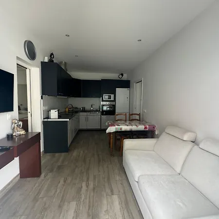 Charmante Maison Avec Terrasse Apartament