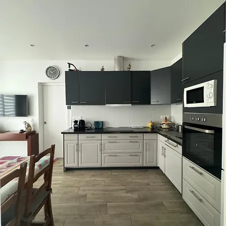 Charmante Maison Avec Terrasse *