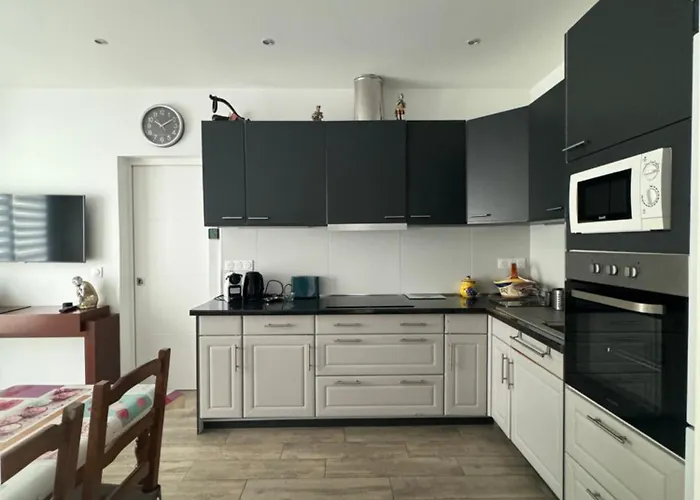 Charmante Maison Avec Terrasse *